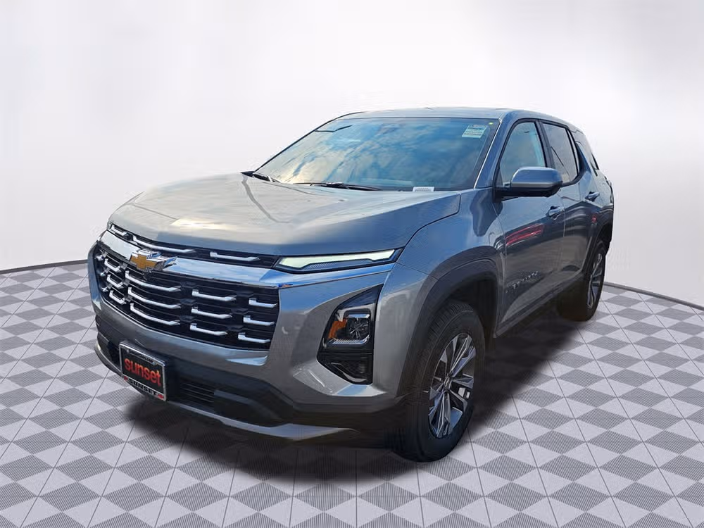 2026 Chevrolet Equinox LT Image 3