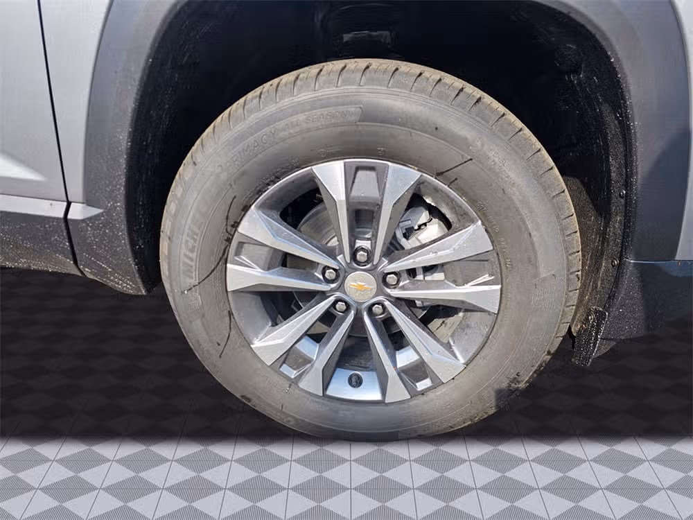 2026 Chevrolet Equinox LT Image 10