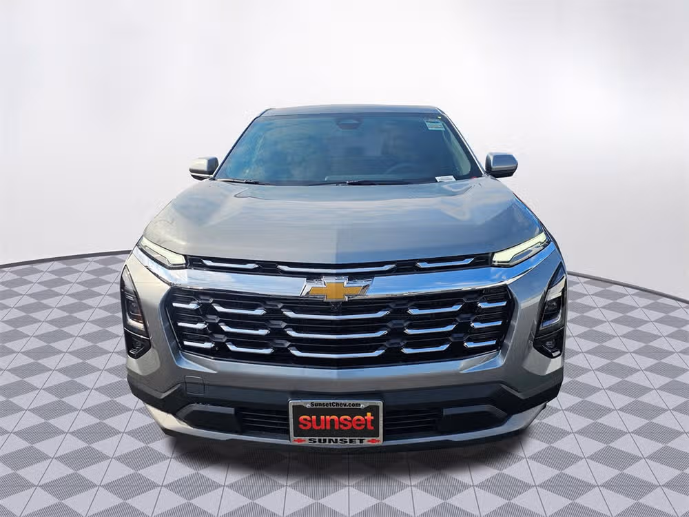 2026 Chevrolet Equinox LT Image 2