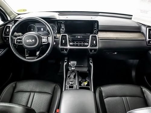 2022 Kia Sorento X-Line EX Lower Image 3
