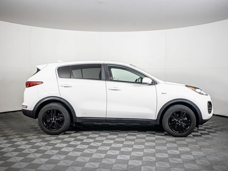 2017 Kia Sportage LX Upper Image 2