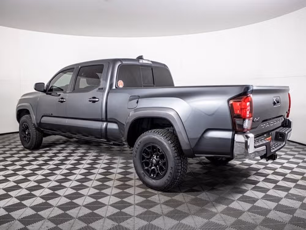 2022 Toyota Tacoma SR5 V6 Double Cab Image 8