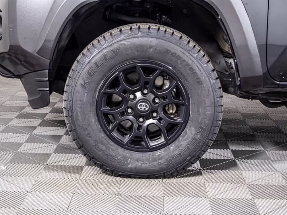 2022 Toyota Tacoma SR5 V6 Double Cab Image 11
