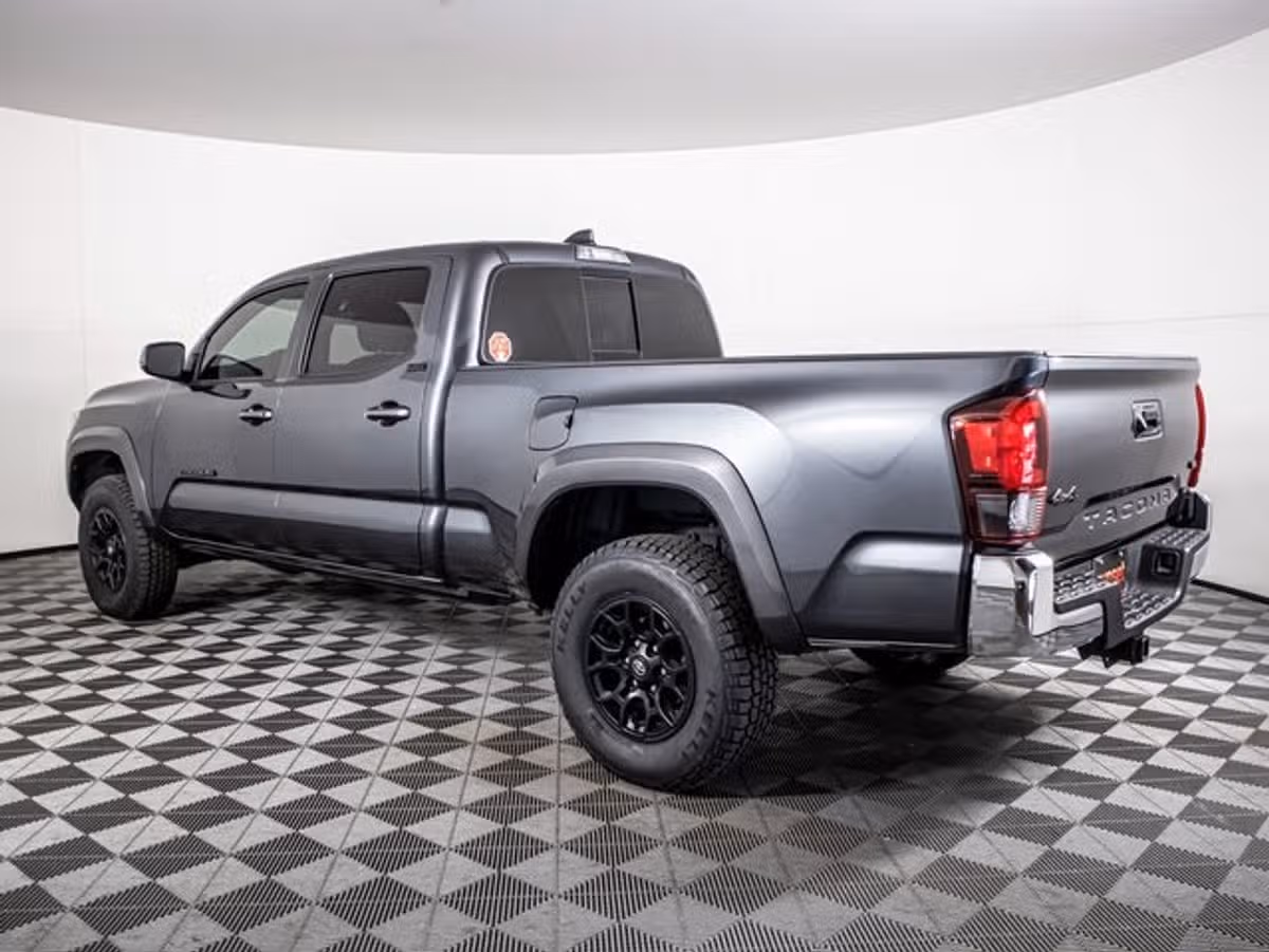 2022 Toyota Tacoma SR5 V6 Double Cab Image 8