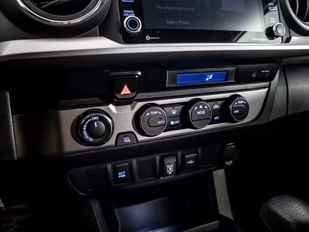 2022 Toyota Tacoma SR5 V6 Double Cab Image 27