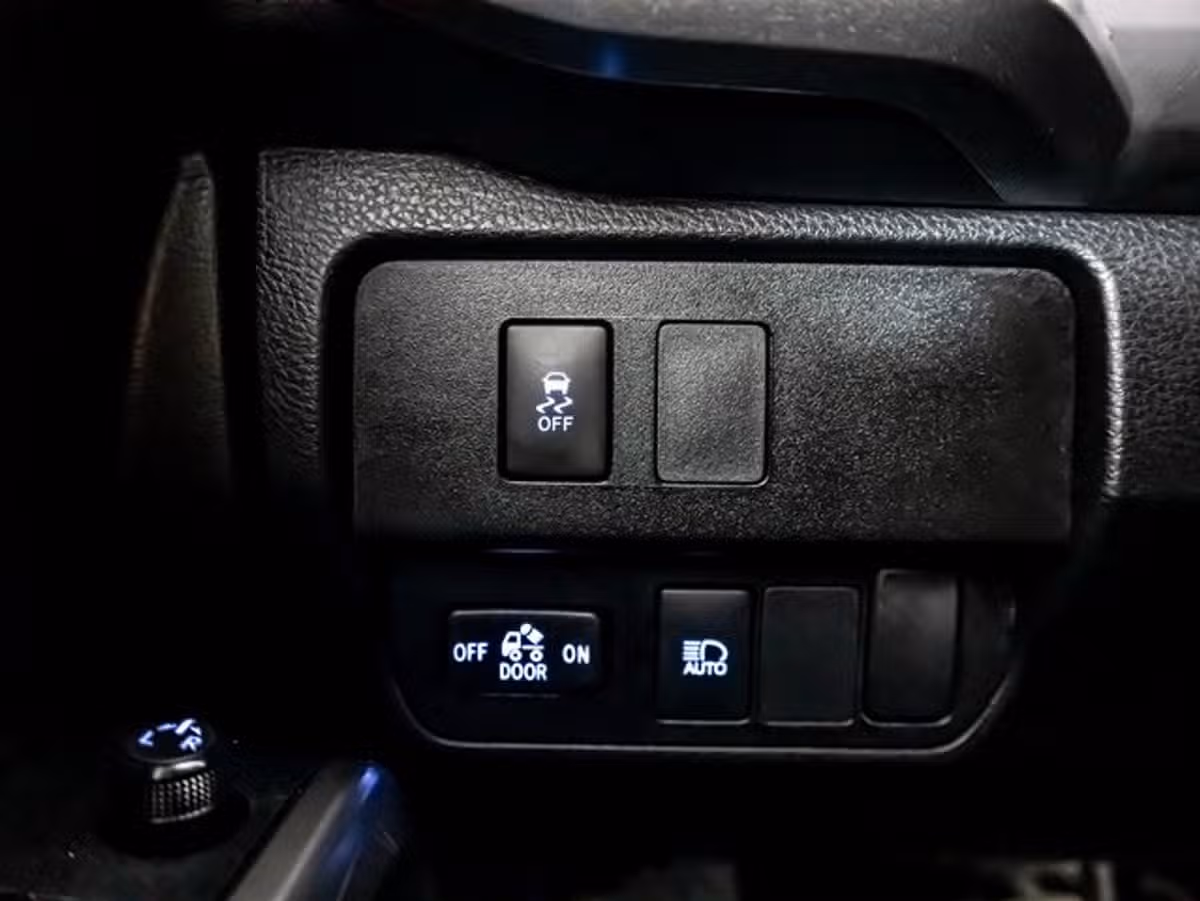 2022 Toyota Tacoma SR5 V6 Double Cab Image 24
