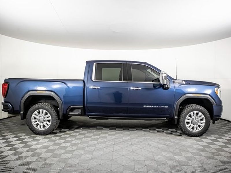 2020 GMC Sierra 3500HD Denali Crew Cab Upper Image 2