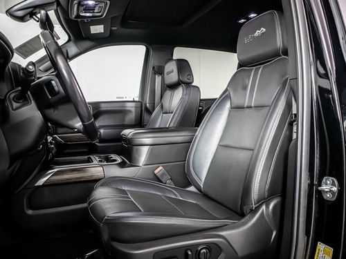 2022 Chevrolet Silverado 1500 Limited High Country Crew Cab Lower Image 2