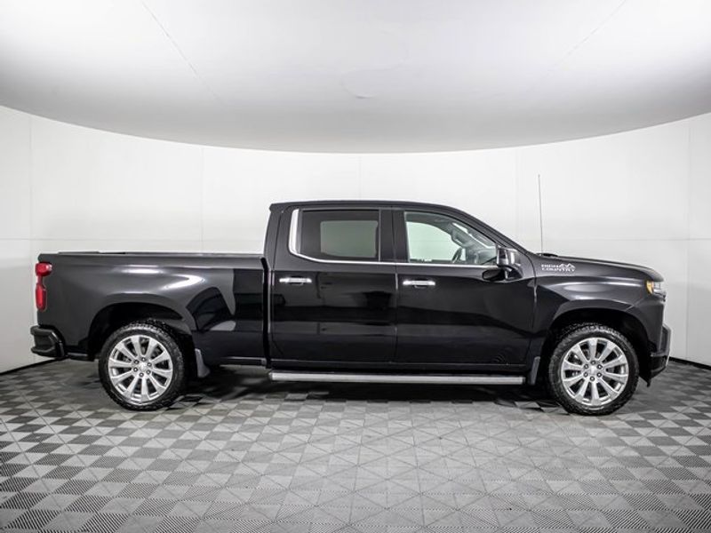 2022 Chevrolet Silverado 1500 Limited High Country Crew Cab Upper Image 2