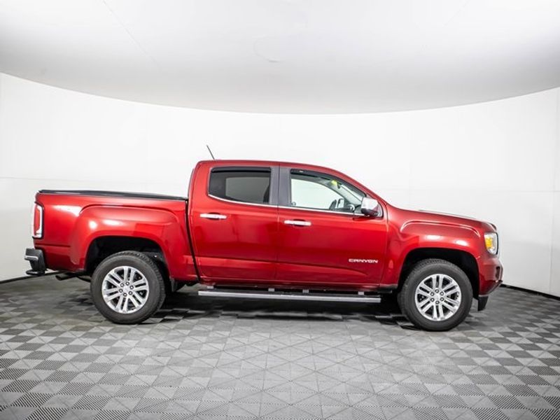 2017 GMC Canyon SLT Crew Cab Upper Image 2