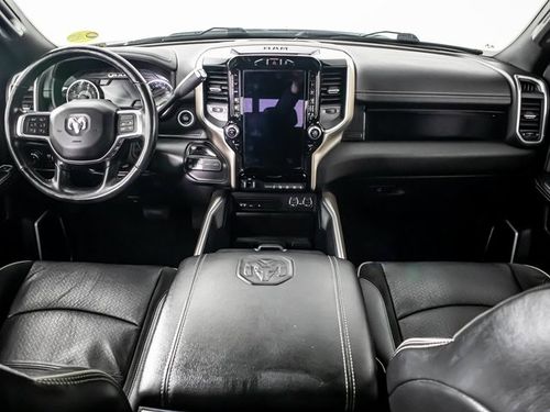 2019 Ram 2500 Laramie Mega Cab Lower Image 3