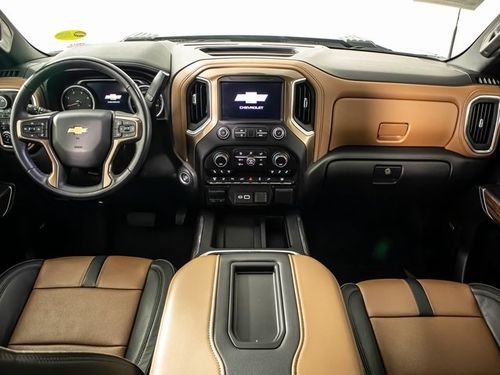 2021 Chevrolet Silverado 3500HD High Country Crew Cab Lower Image 3