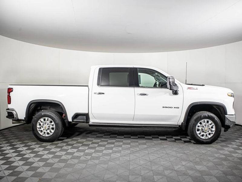 2024 Chevrolet Silverado 3500HD LTZ Crew Cab Upper Image 2