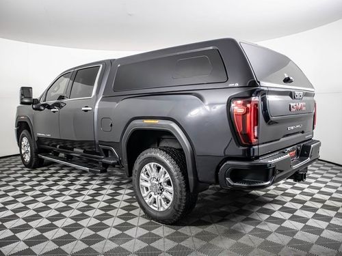 2020 GMC Sierra 2500HD Denali Crew Cab Lower Image 3