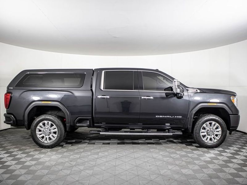 2020 GMC Sierra 2500HD Denali Crew Cab Upper Image 2