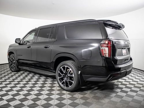2024 Chevrolet Suburban RST Lower Image 3