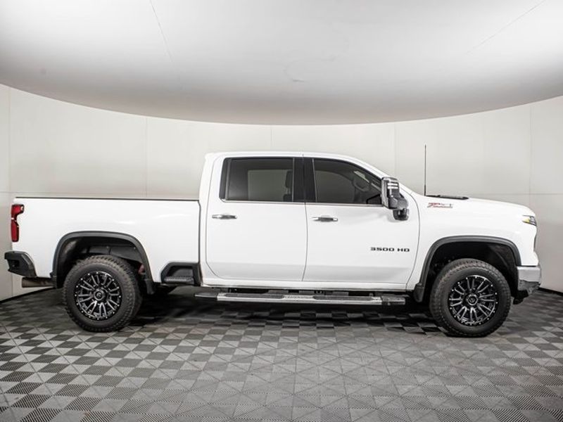 2024 Chevrolet Silverado 3500HD LTZ Crew Cab Upper Image 2