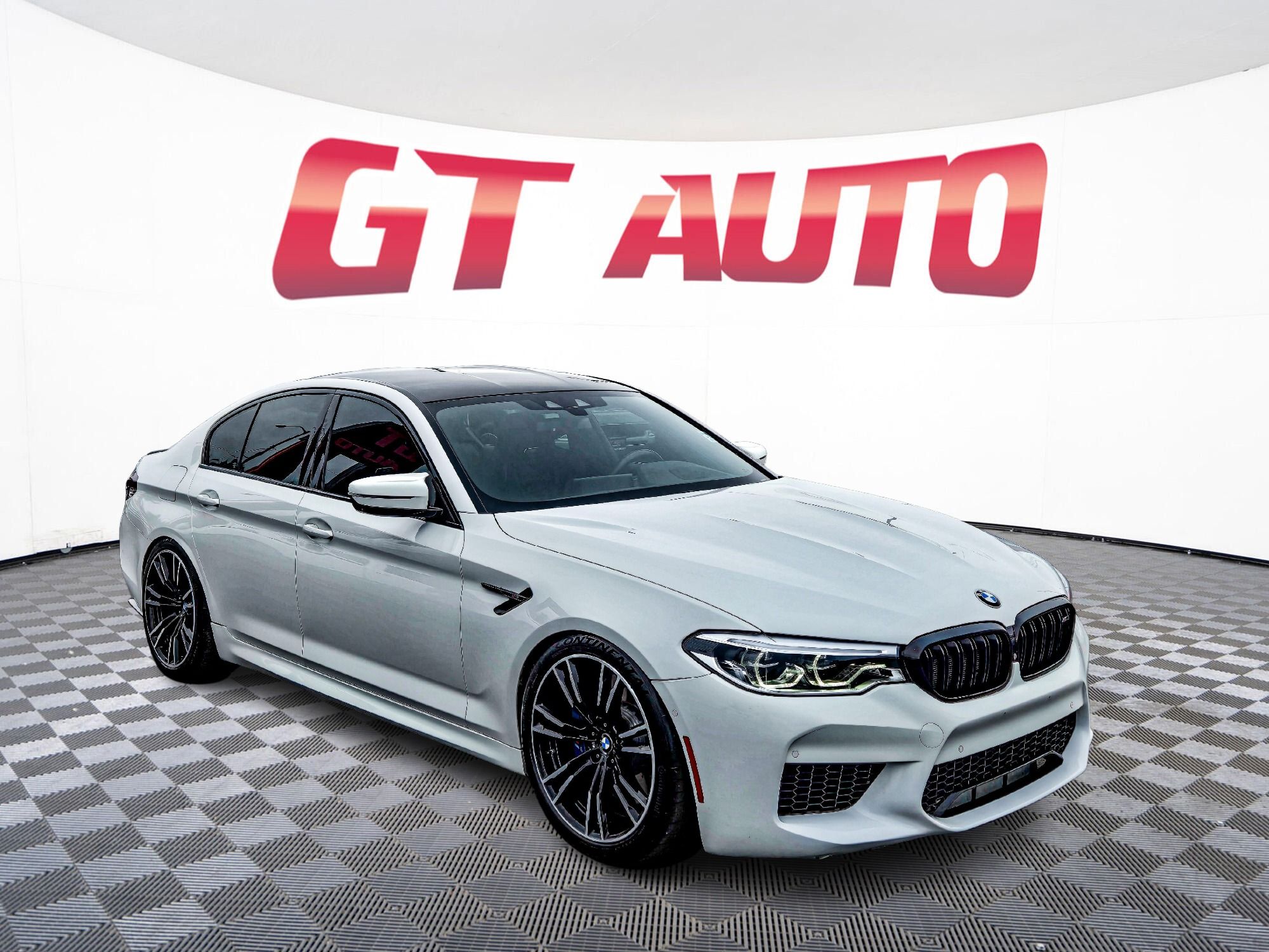 2019 BMW M5 Competition's photo
