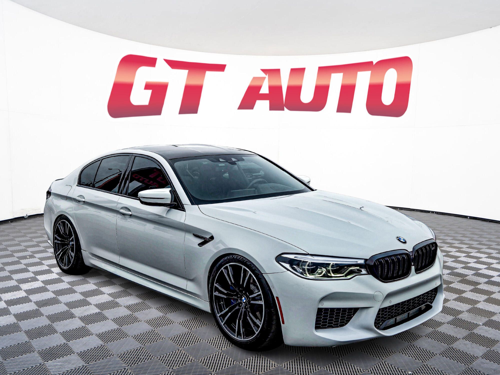 2019 BMW M5 Competition's photo