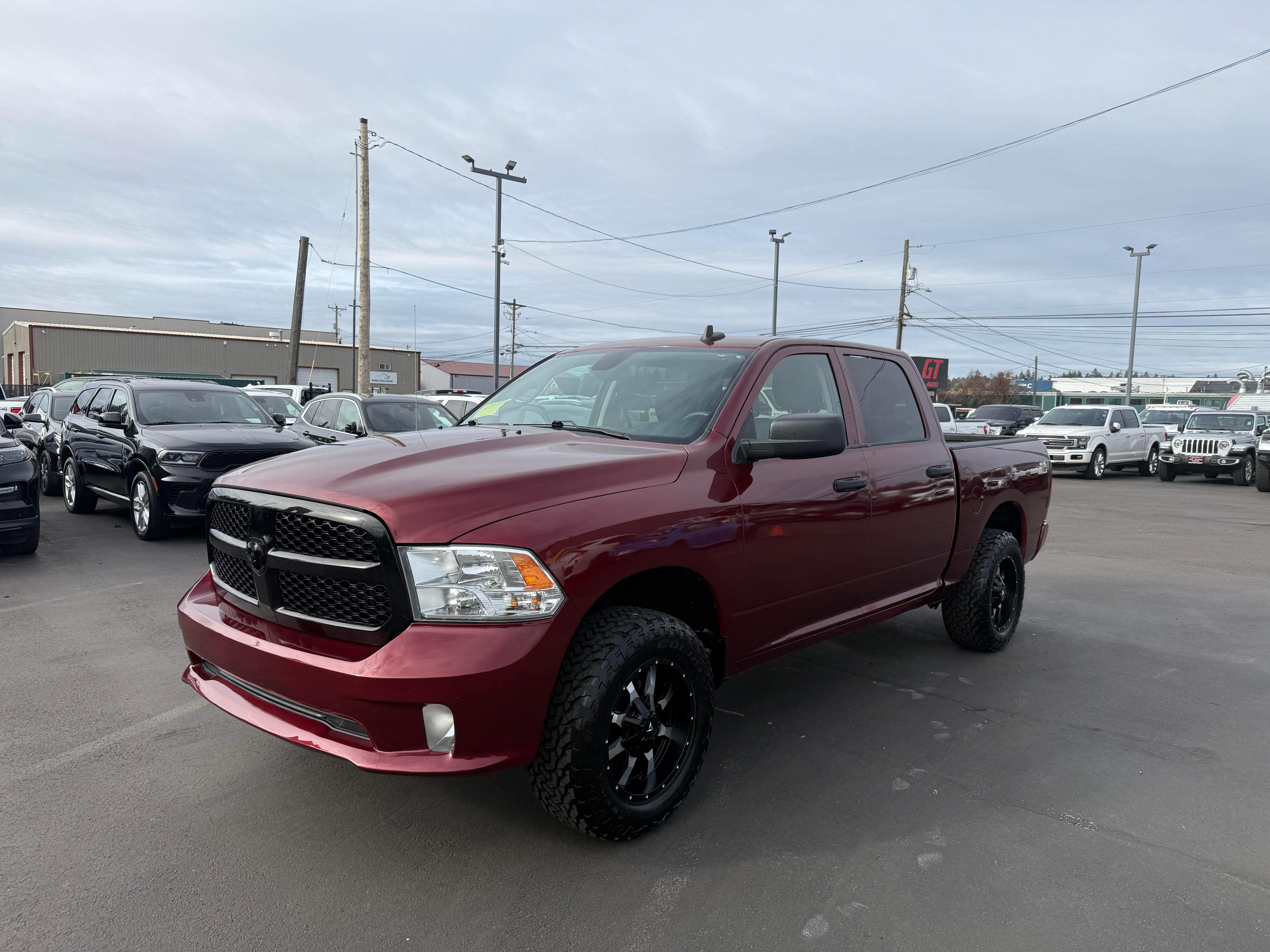 View vehicle photo 3