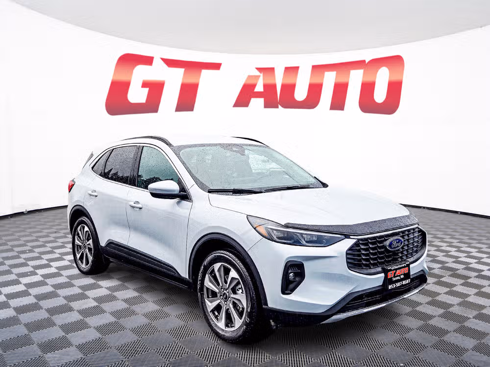 2025 Ford Escape Platinum AWD's photo
