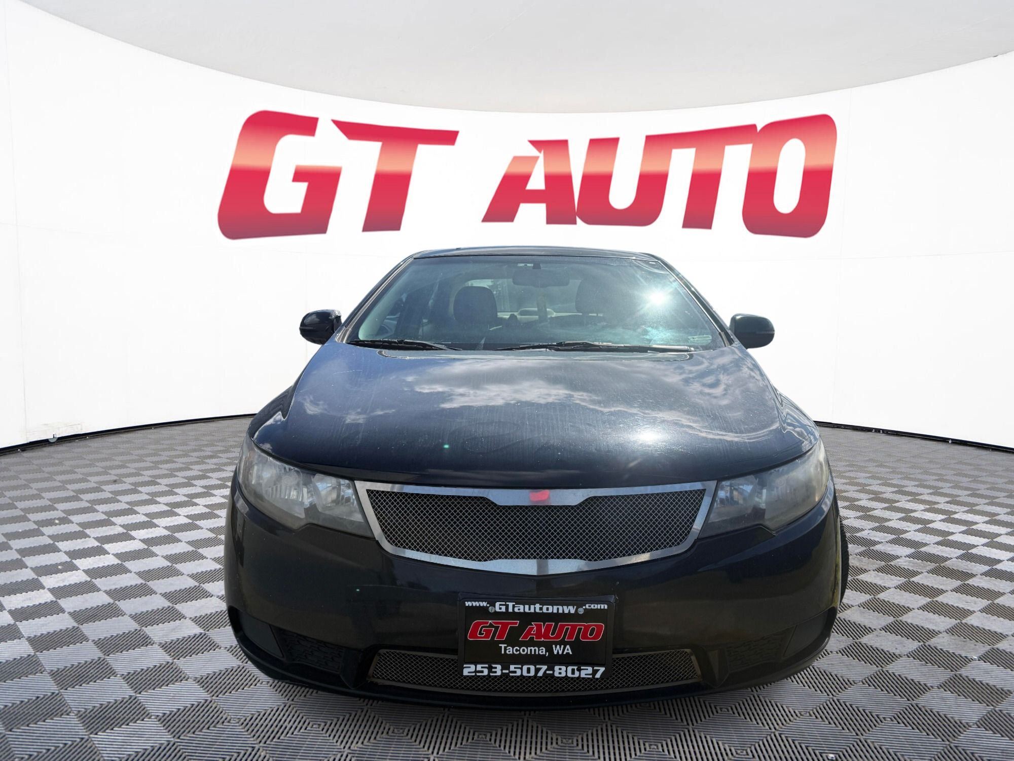 View vehicle photo 2