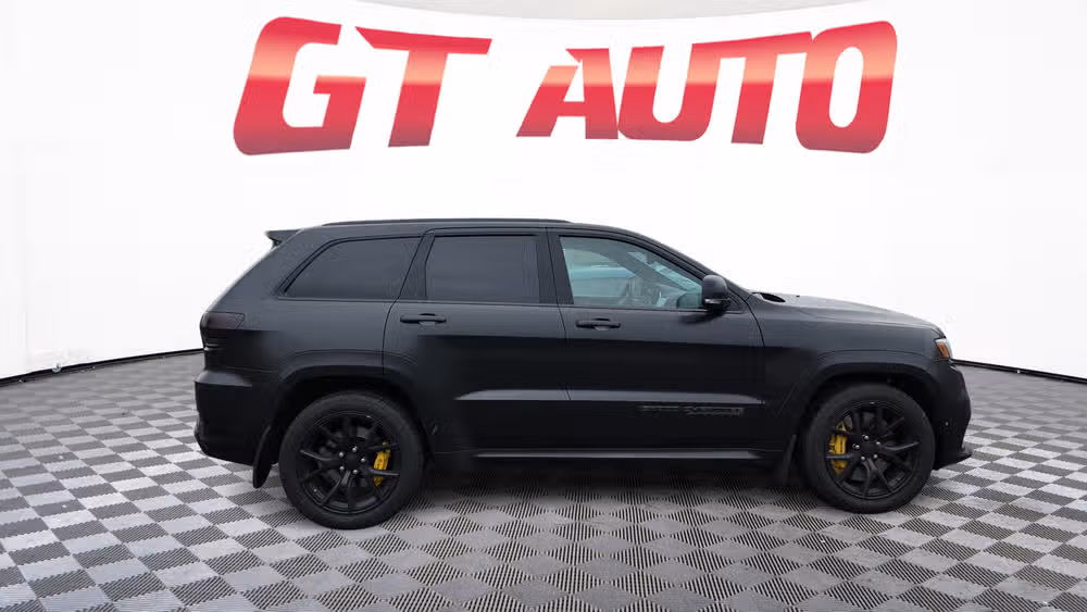 2021 Jeep Grand Cherokee Trackhawk Image 8