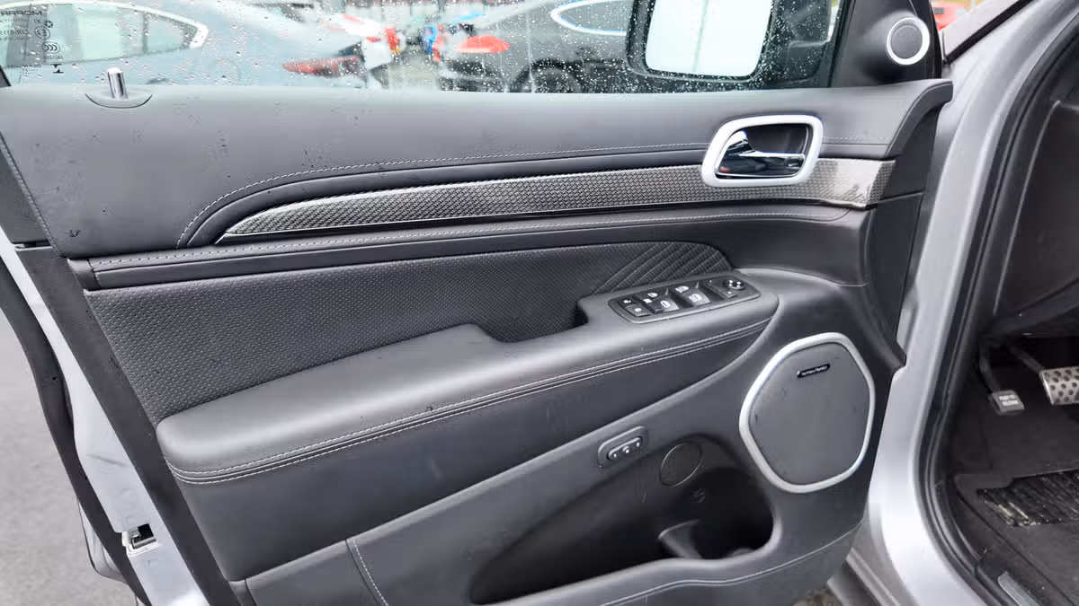 2021 Jeep Grand Cherokee Trackhawk Image 12