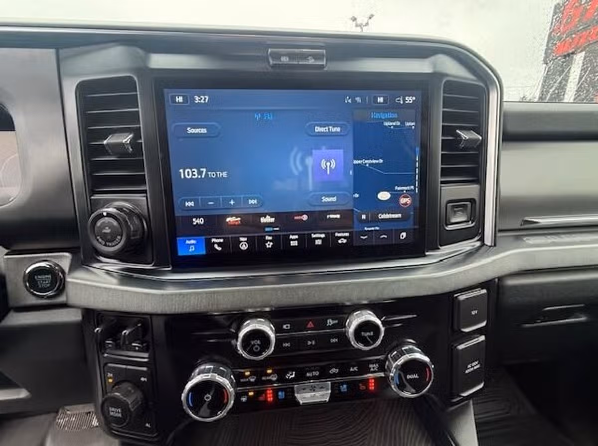2025 Ford F-450 Super Duty Platinum Image 14