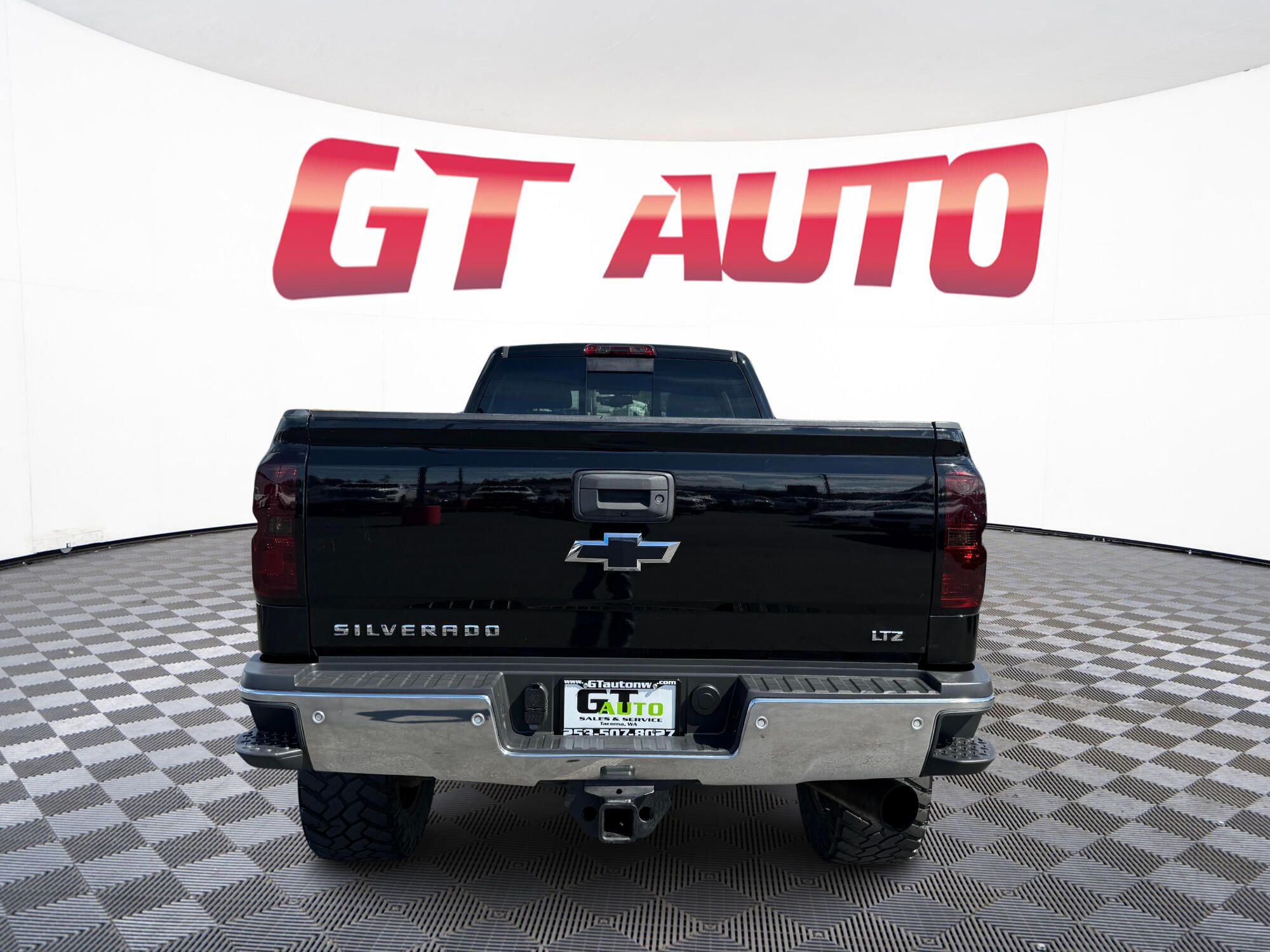 View vehicle photo 6