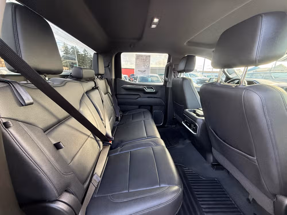 2023 Chevrolet Silverado 1500 LTZ Image 10