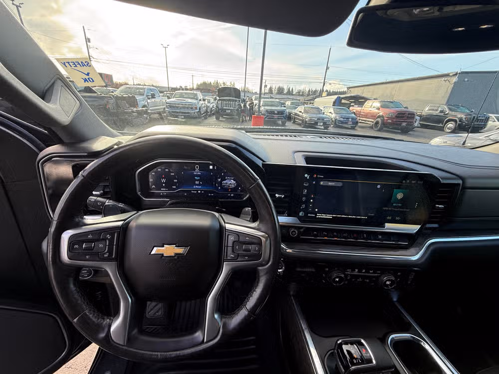 2023 Chevrolet Silverado 1500 LTZ Image 12