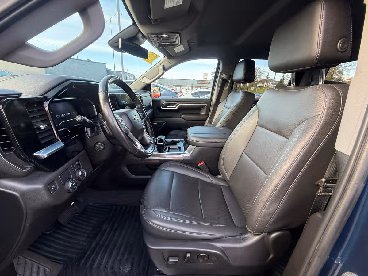 2023 Chevrolet Silverado 1500 LTZ Image 7