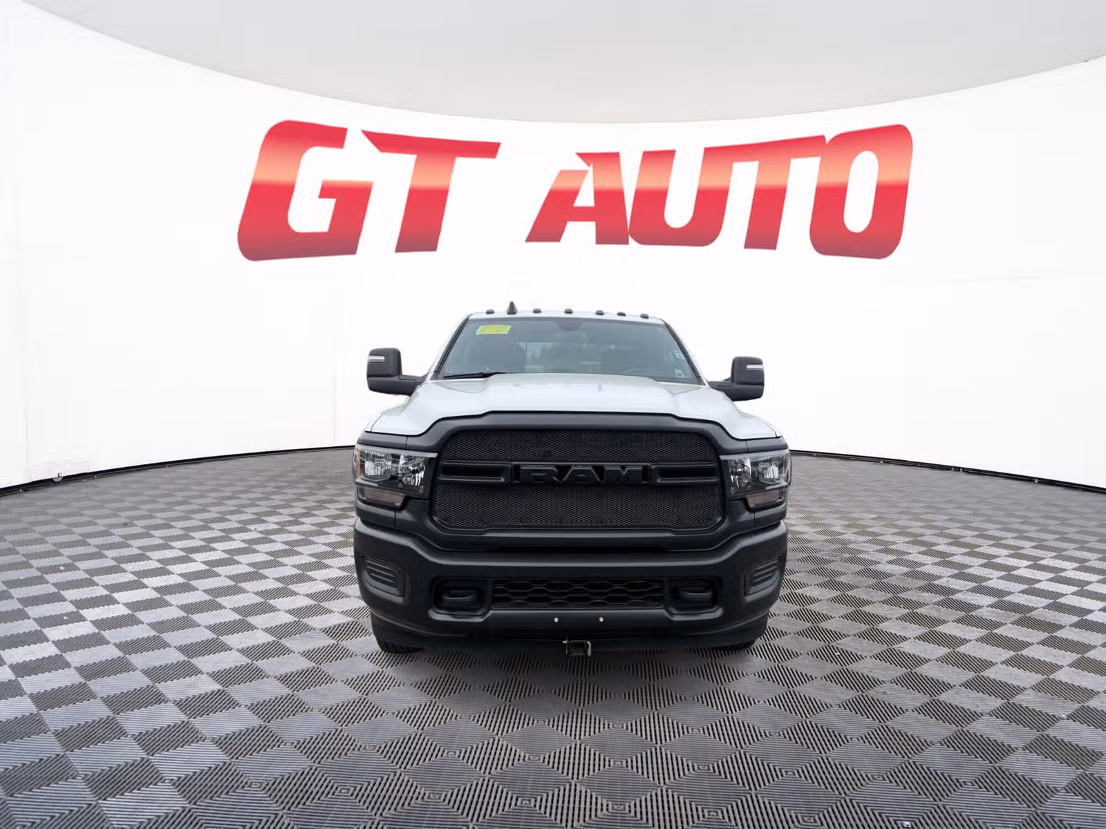 2024 Ram 3500 Tradesman Crew Cab Upper Image 2