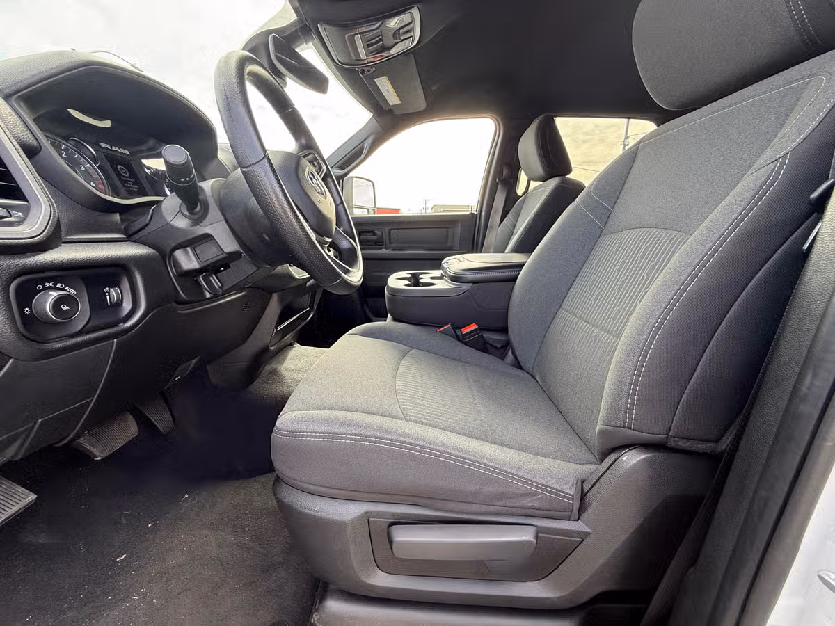 2024 Ram 3500 Tradesman Image 9