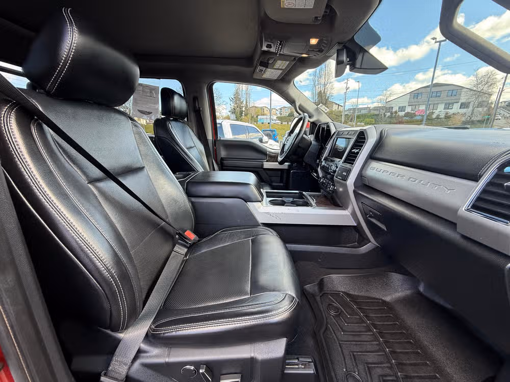2019 Ford F-350 Super Duty Lariat Image 11