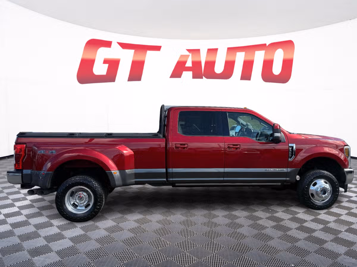 2019 Ford F-350 Super Duty Lariat Image 8