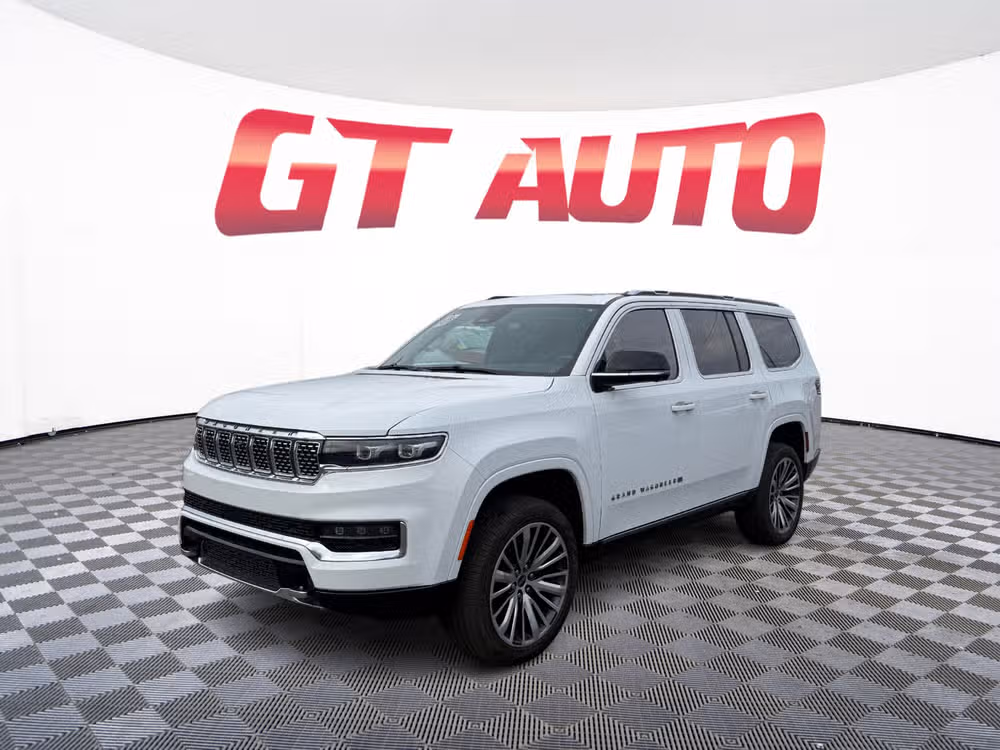 2023 Jeep Grand Wagoneer Series III Image 3