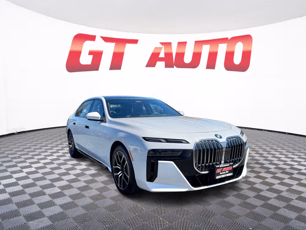 2024 BMW 7 Series 740i xDrive's photo