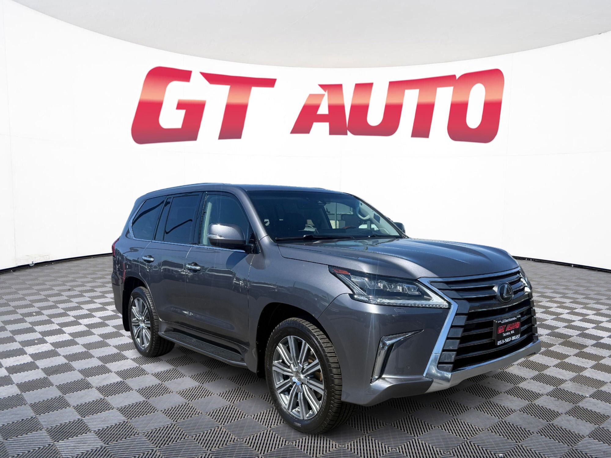 2017 Lexus LX 600 570's photo