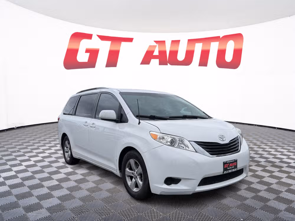 2014 Toyota Sienna LE