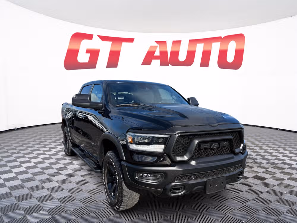 2020 RAM 1500 Big Horn/Lone Star 4x4 Crew Cab 5'7's photo
