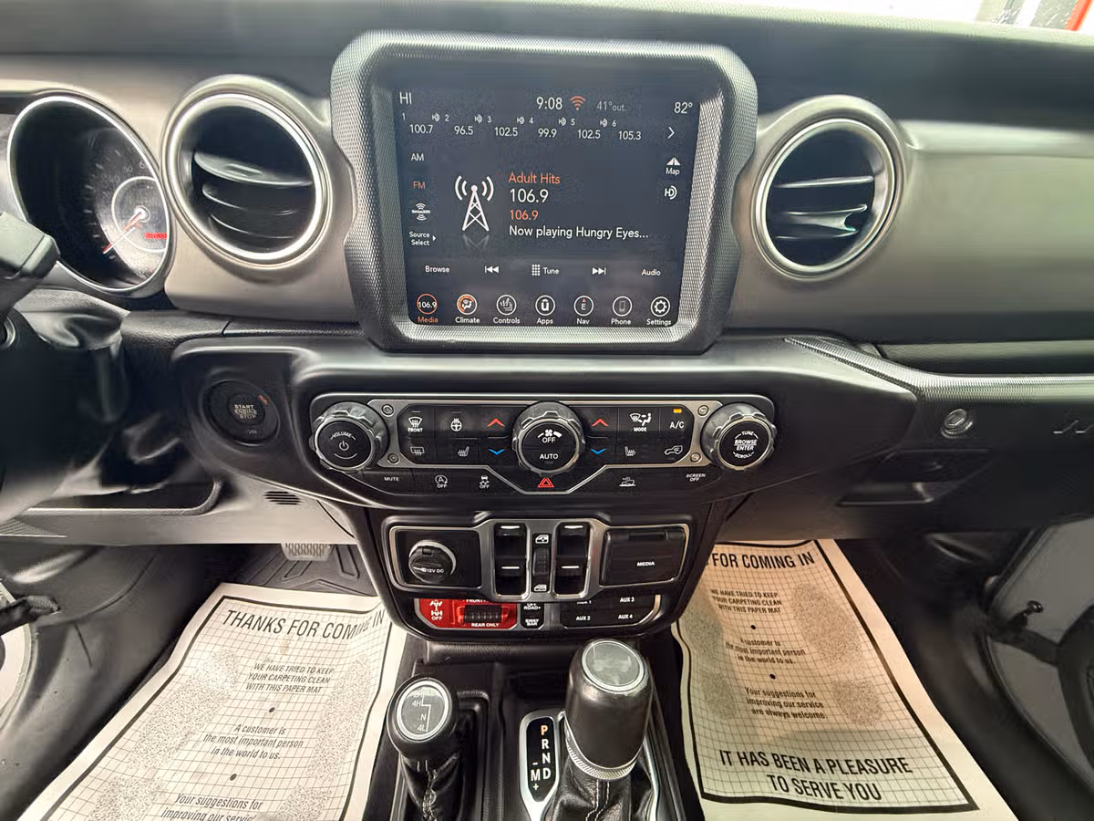 2022 Jeep Wrangler Unlimited Rubicon Image 13