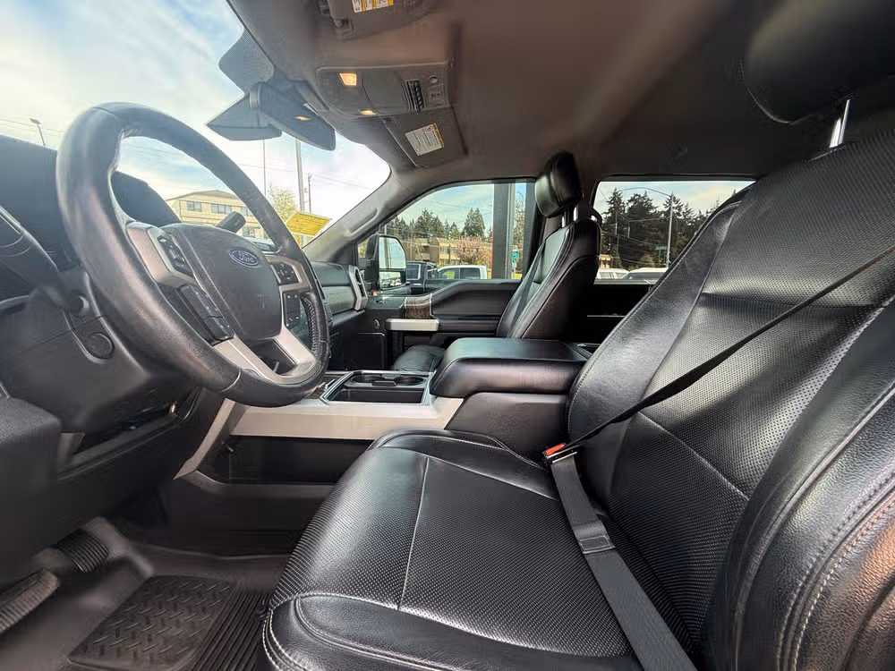 2018 Ford F-350 Super Duty Lariat Image 7