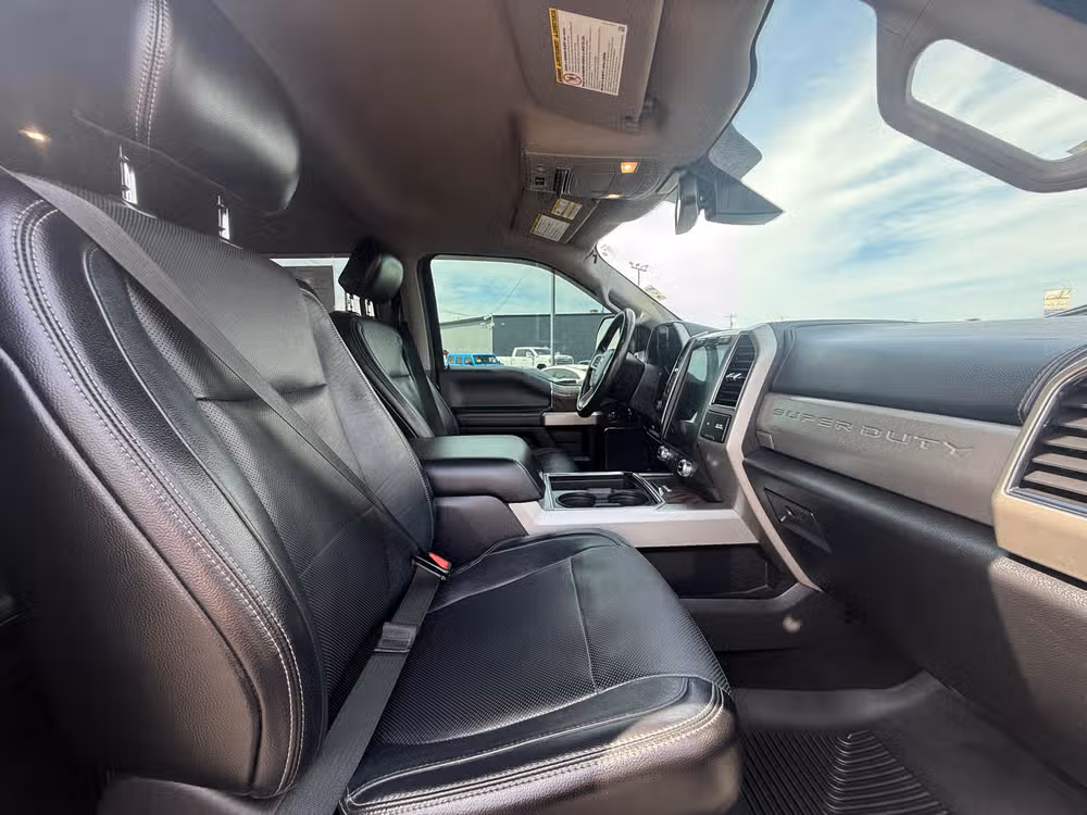 2018 Ford F-350 Super Duty Lariat Image 9