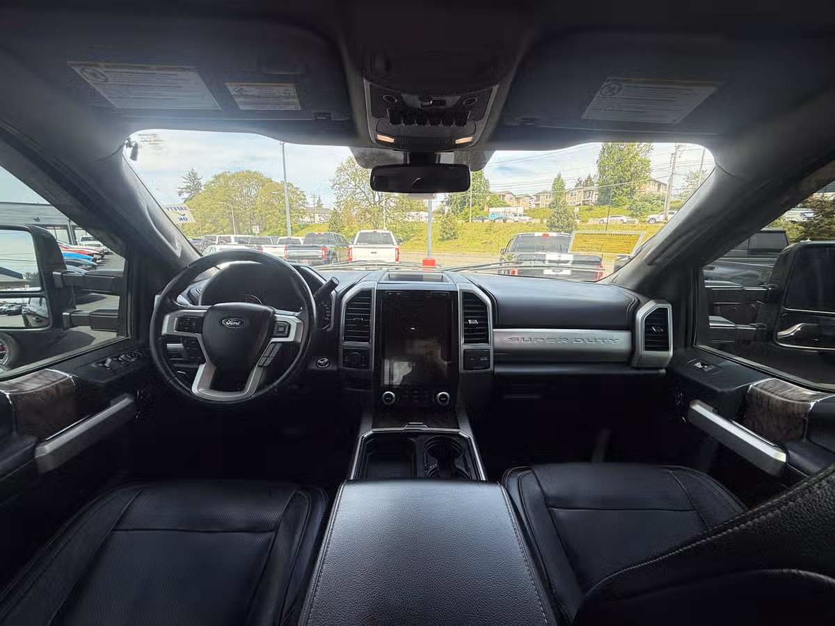 2018 Ford F-350 Super Duty Lariat Image 11