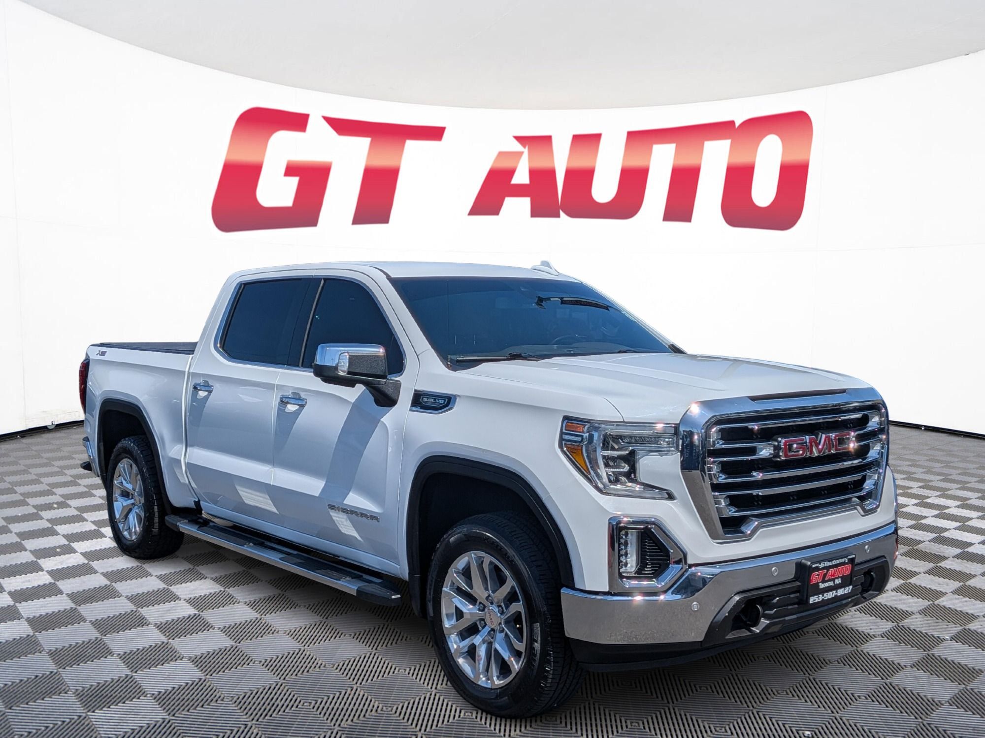 2019 GMC Sierra 4WD Crew Cab Short Box SLT's photo