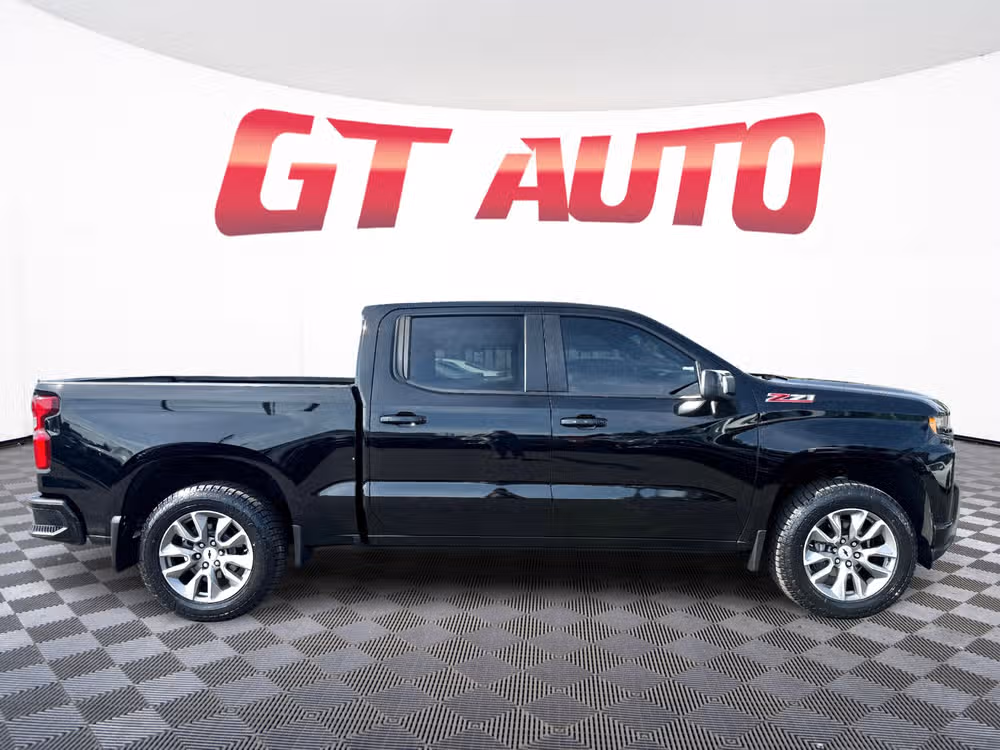 2020 Chevrolet Silverado 1500 RST Pickup 4D 5 3/4 ft Crew Cab Image 6