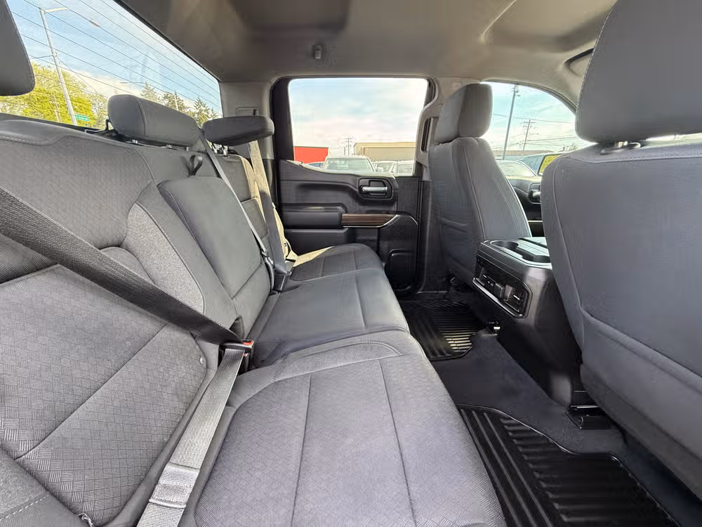 2020 Chevrolet Silverado 1500 RST Pickup 4D 5 3/4 ft Crew Cab Image 10