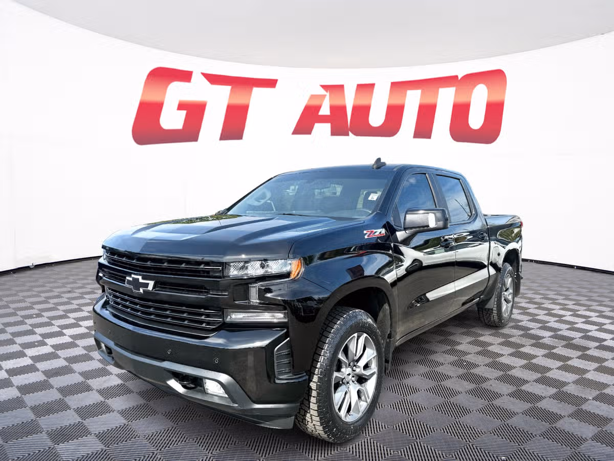 2020 Chevrolet Silverado 1500 RST Pickup 4D 5 3/4 ft Crew Cab Image 2